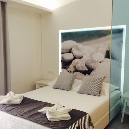 Muses Studios Potos Room photo