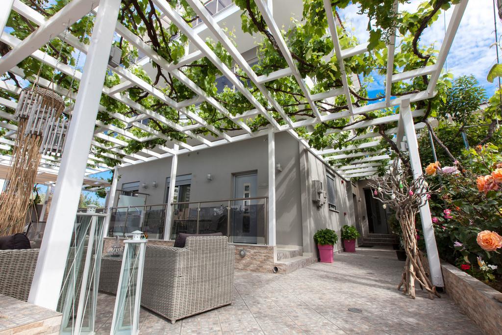 Muses Studios Potos Exterior photo